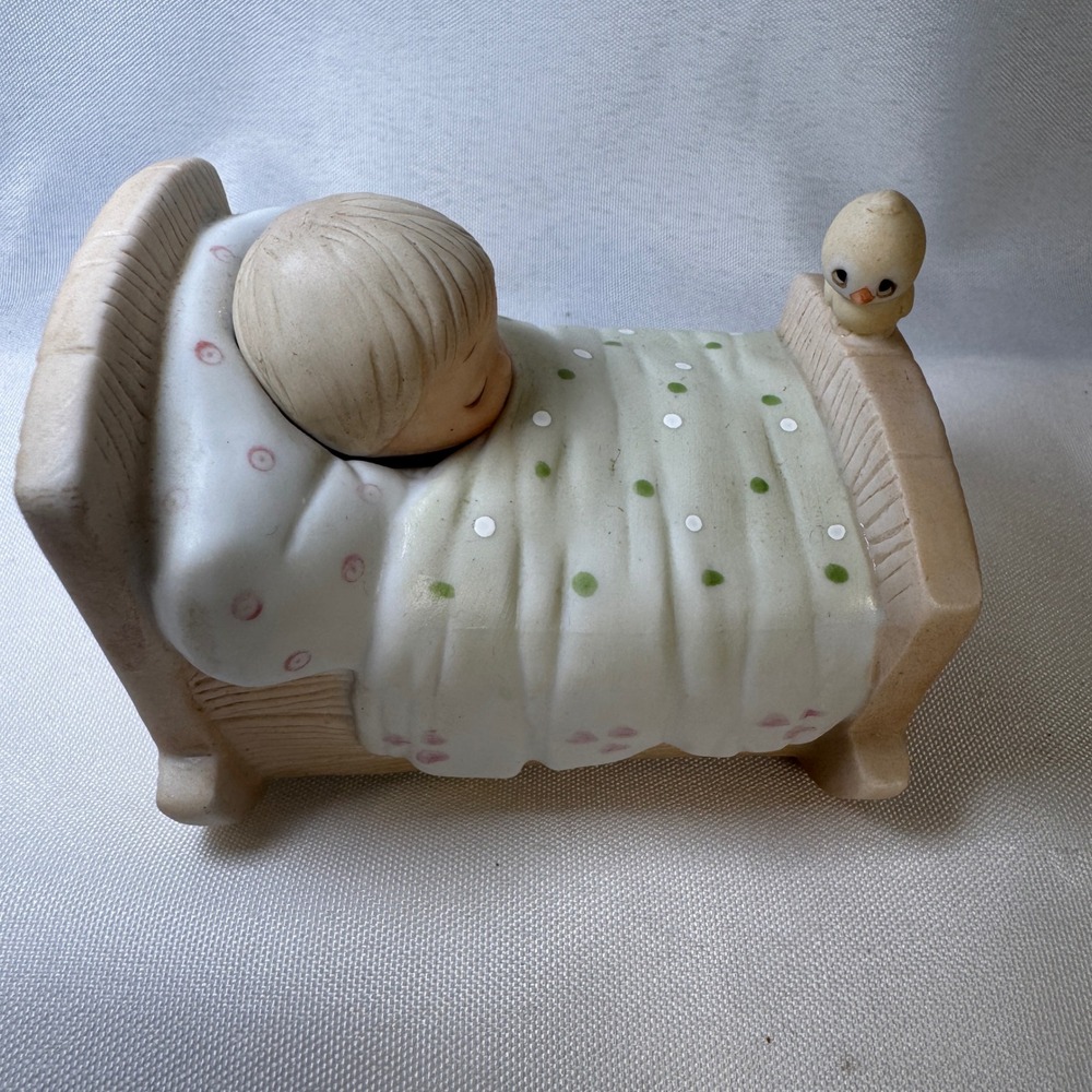 Vintage 1979 Precious Moments Blessed Are The Pure In Heart Baby Cradle Figurine